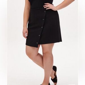 Torrid 10 00x Black Mini Scuba Wrap Skirt NWT